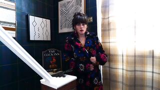 Sydney Harwin - A Mommy And Son Kinda Thing